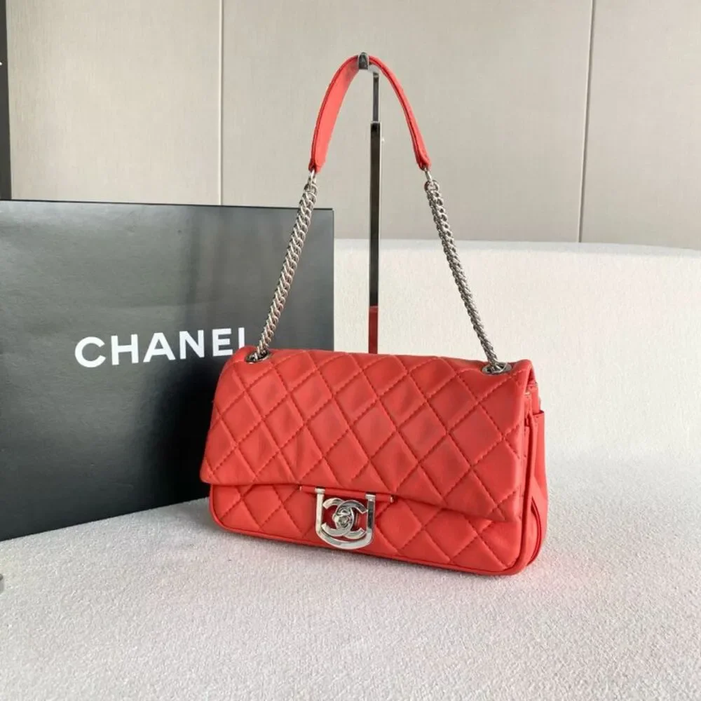Chanel Women Pre-Loved Bag Very Good Condition